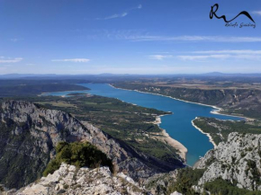 Mobil-home gorges du verdon lac de sainte croix camping poney